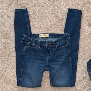 hollister super skinny low rise dark wash jeans